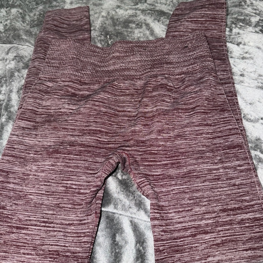 Seamless Heathered Leggings in Mauve